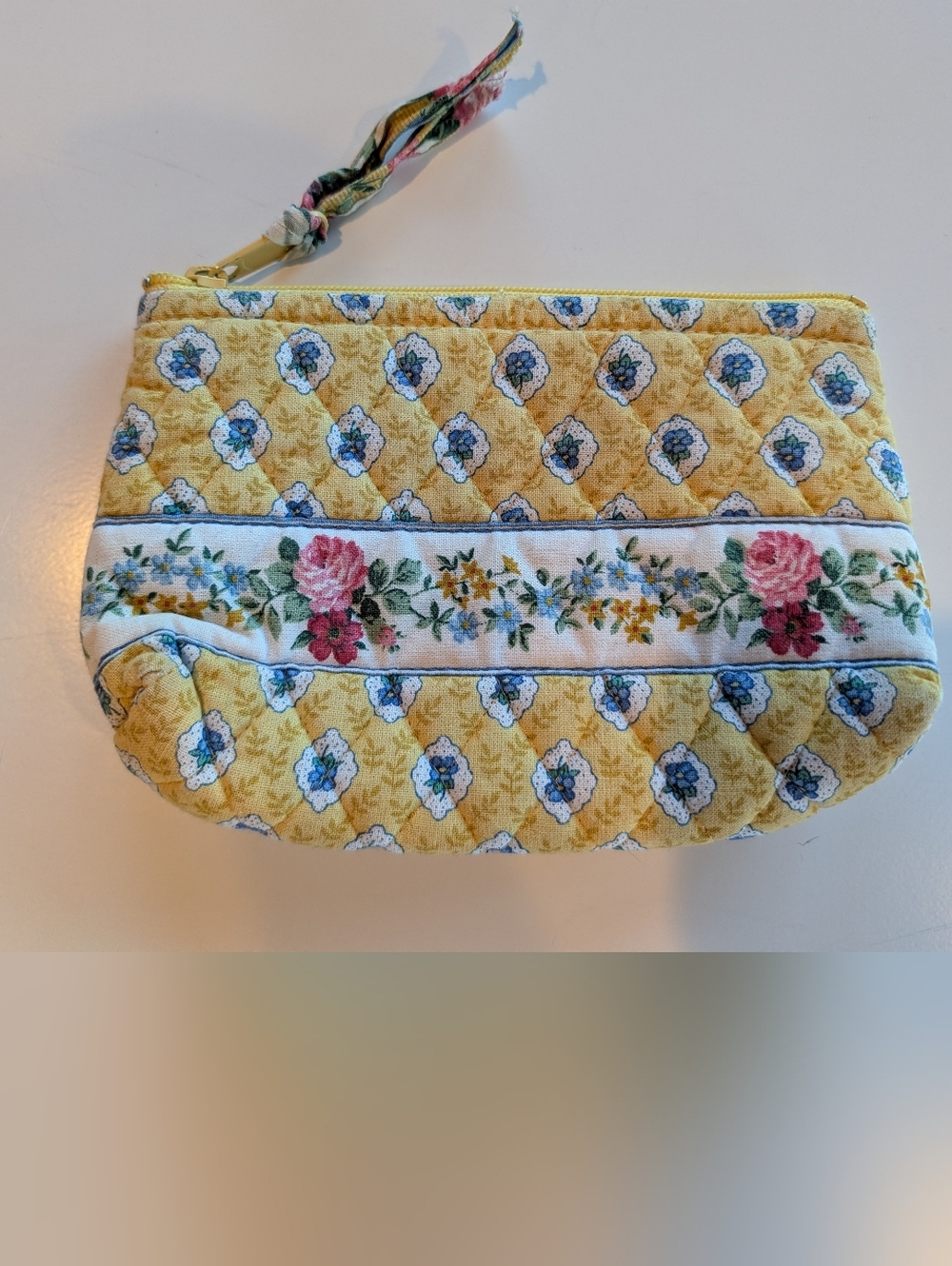 Y2K Retired Collectible Vintage Vera Bradley Elizabeth Yellow Floral Zip Pouch